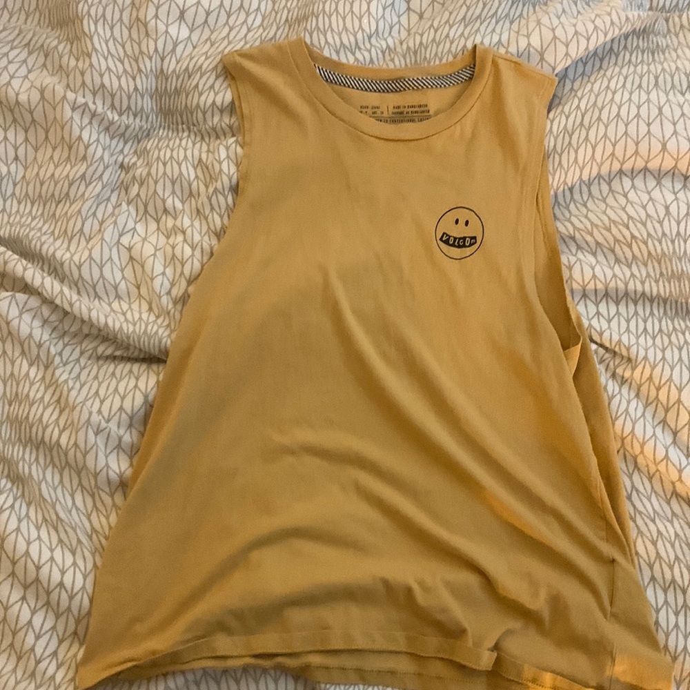 Volcom tank